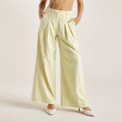 Lounge Buttermilk In Multi