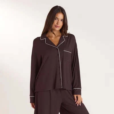 Lounge Dark Chocolate In Brown