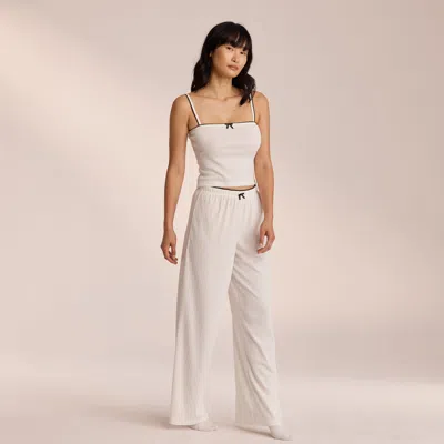 Lounge White
