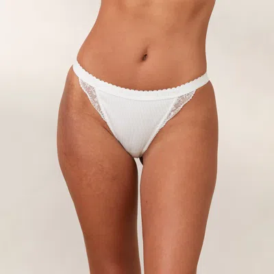 Lounge White