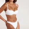 Lounge White In White