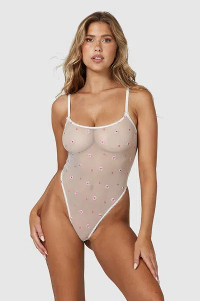 Lounge White In Multi