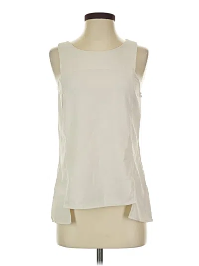 Pre-owned Love 21 Sleeveless T-shirt In Ivory