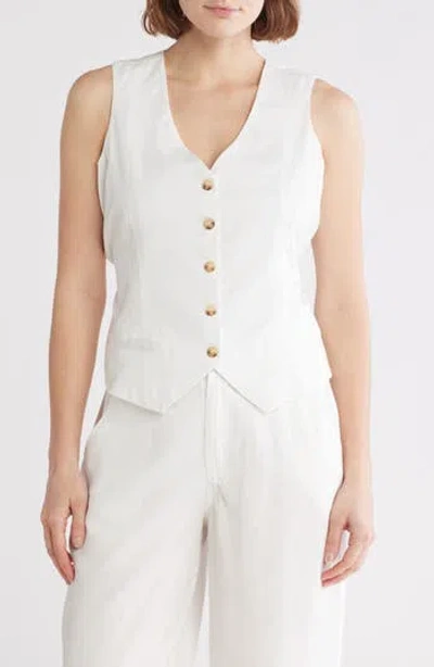 Love By Design April V-neck Vest In White