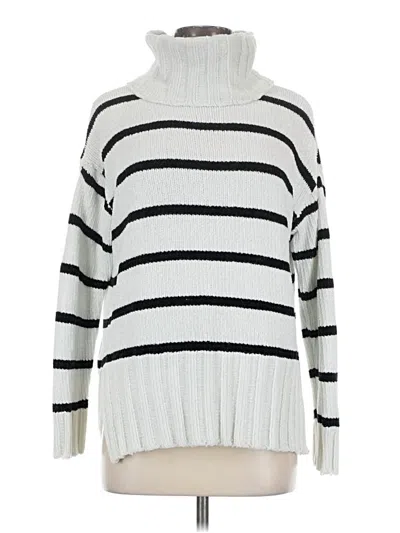 Pre-owned Love By Design Turtleneck Sweater In White