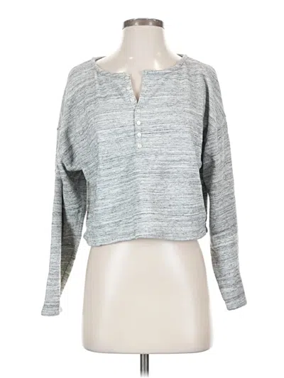 Pre-owned Love By Gap Long Sleeve Top Gray Crew Neck Tops