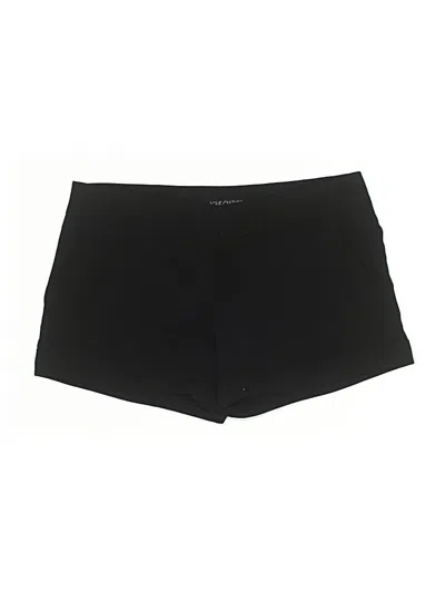 Pre-owned Love Culture Shorts In Black