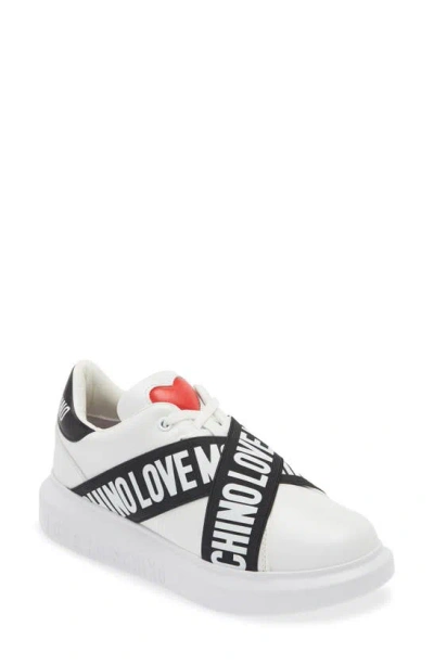Love Moschino Crisscross Logo Low Top Sneaker In White Black