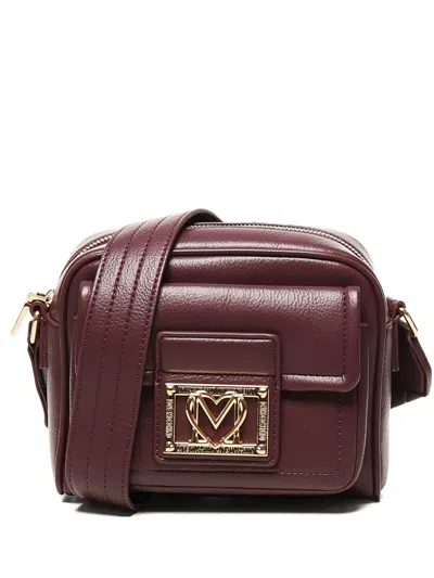 Love Moschino Logo-plaque Flap Shoulder Bag In Red