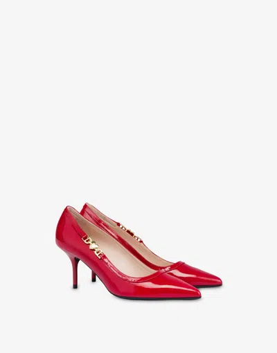 Love Moschino Patent Pumps Love Chain Strap In Red