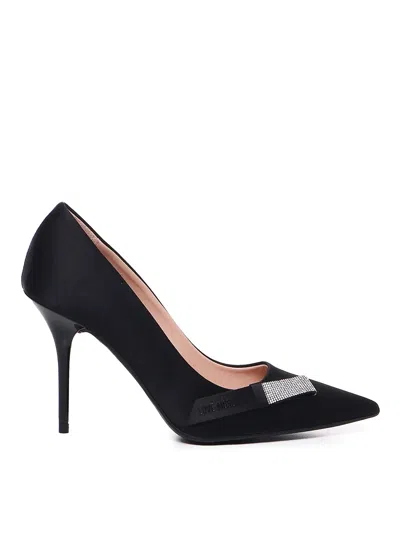 LOVE MOSCHINO PUMPS IN SATIN