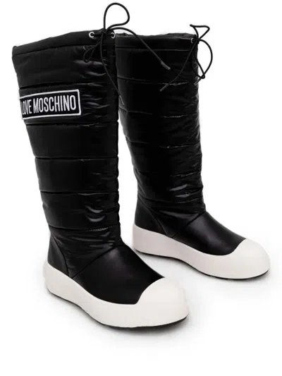 Love Moschino Quilted Logo-plaque Snow Boots In Black