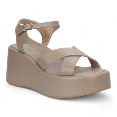 Love Rio Women's Alto Wedge Sandal In Taupe In Gray