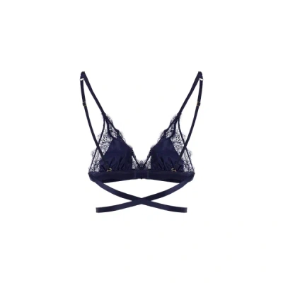 Love Stories Triangle Love Lace In Black