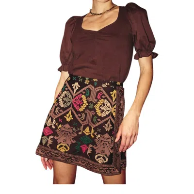 Love The Label Anda Top In Choco In Multi