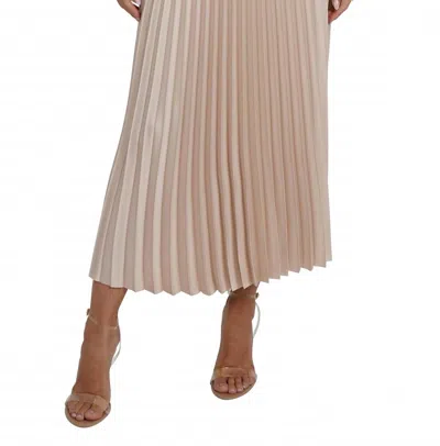 Love Token Nessa Pleated Skirt In Champagne In White