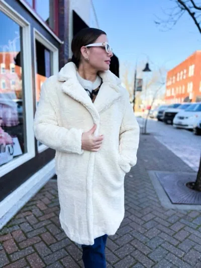 Love Tree Faux Fur Trench Coat In Cream In White