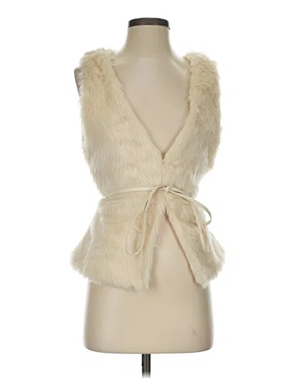 Pre-owned Love Tree Faux Fur Vest In White