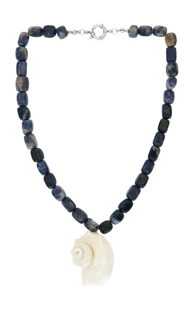 Lovers & Friends Carson Shell Necklace In Black