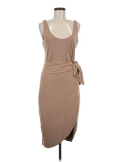 Pre-owned Lovers & Friends Casual Dress In Tan