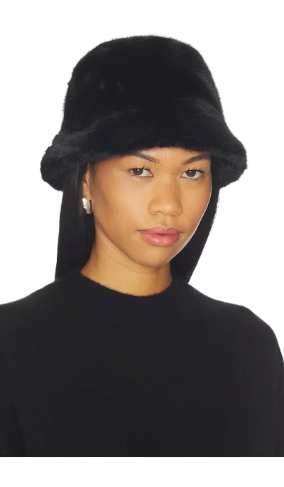 Lovers & Friends Lisa Bucket Hat In Red