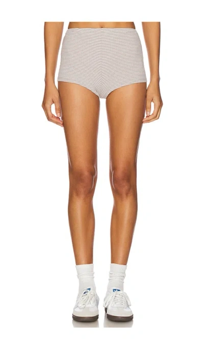 Lovers & Friends Amber Hot Short In Ç�°è‰² & Ç™½è‰²