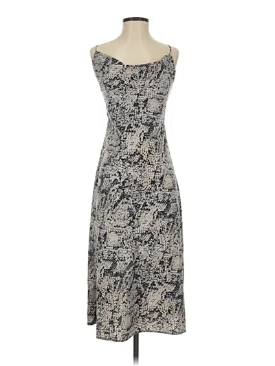 Pre-owned Lovestitch Casual Dress In Gray