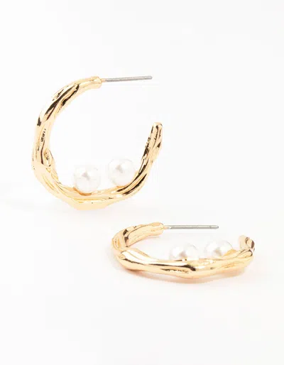 Lovisa Hammered Gold Pearl Hoop Earrings In White