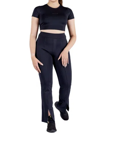 Lovyt Breathable Cropped Tee In Black