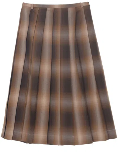 Low Classic Checked Pleated Skirt In 褐色