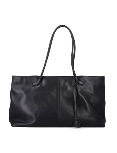 Low Classic Haricot Bag Tote Bag In Black
