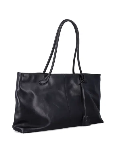 Low Classic Haricot Shoulder Bag In Black