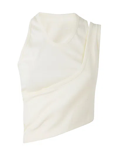 Low Classic Hole Point Top In White