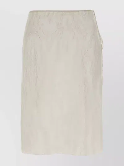 Low Classic Lace Overlay Side Slit Skirt In Cream