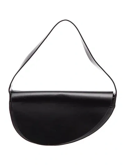 Pre-owned Low Classic Leather Shoulder Bag In Black