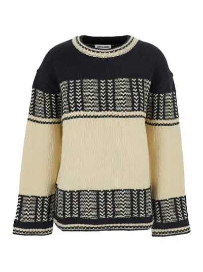 Low Classic Low-key Wool Intarsia Crew Neck Sweater In White/black