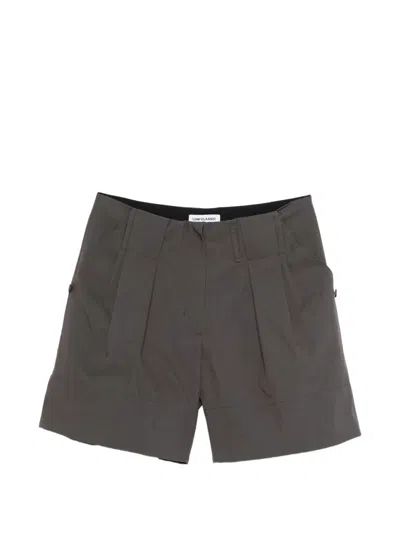 Low Classic Pleated Shorts In Gray