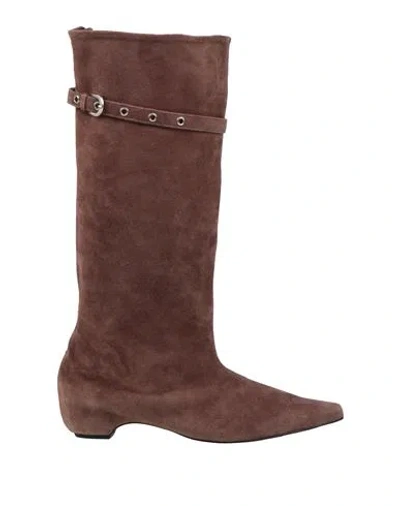 Low Classic Woman Boot Brown Size 10.5 Ovine Leather