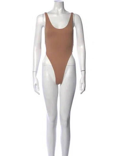 Pre-owned Lpa Scoop Neck Sleeveless Bodysuit In Neutrals