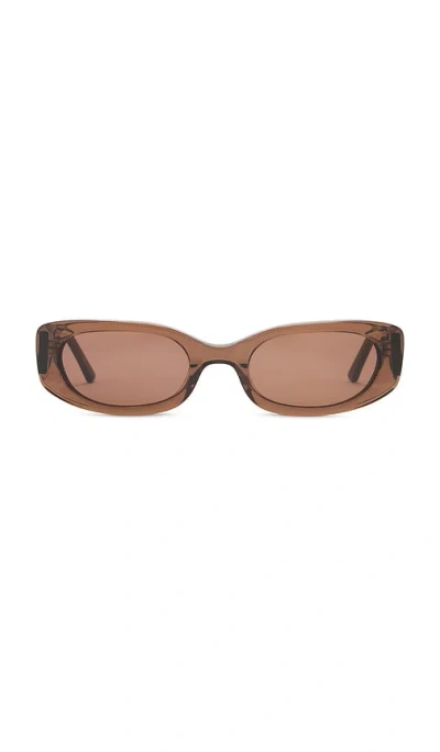Lu Goldie Cali Sunglasses In Brown
