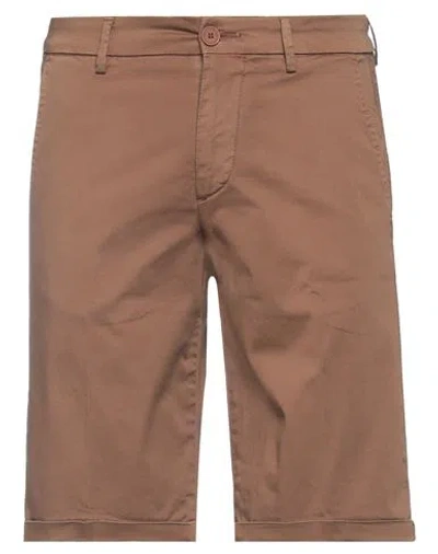 Luca Bertelli Man Shorts & Bermuda Shorts Brown Size 30 Cotton, Elastane