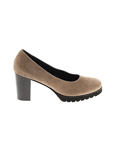 Pre-owned Luca Grossi Flats In Tan