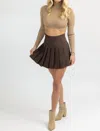 LUCCA PLEATED HIGH RISE MINI SKIRT IN BROWN
