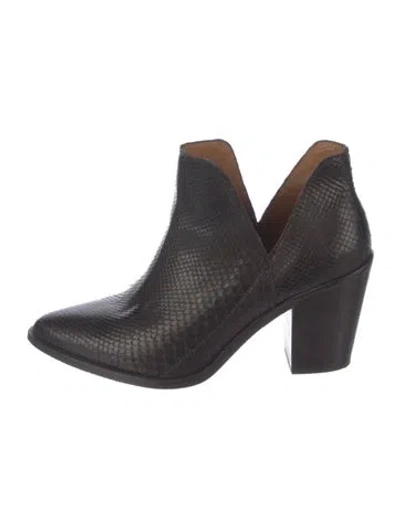 Pre-owned Lucchese Snakeskin Boots In Black