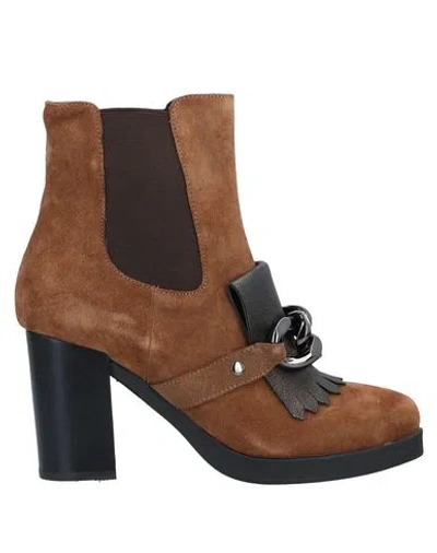 Luciano Barachini Ankle Boots In Brown