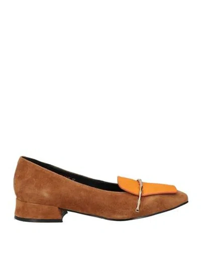 Luciano Barachini Elite Woman Loafers Camel Size 7 Leather In Sand