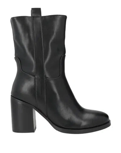 Luciano Barachini Woman Ankle Boots Black Size 7 Synthetic Material