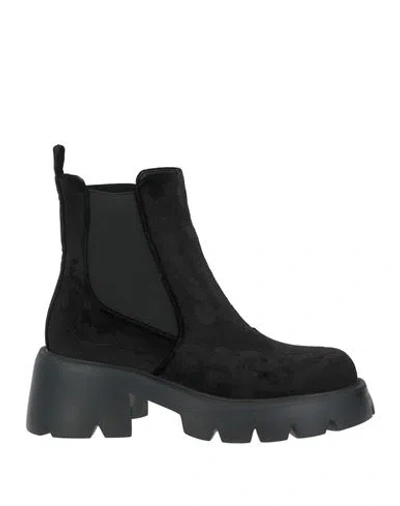 Luciano Barachini Woman Ankle Boots Black Size 7 Textile Fibers