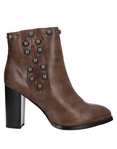 Luciano Barachini Ankle Boots In Brown