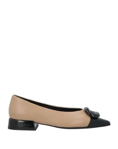 Luciano Barachini Woman Ballet Flats Light Brown Size 6 Leather In Beige
